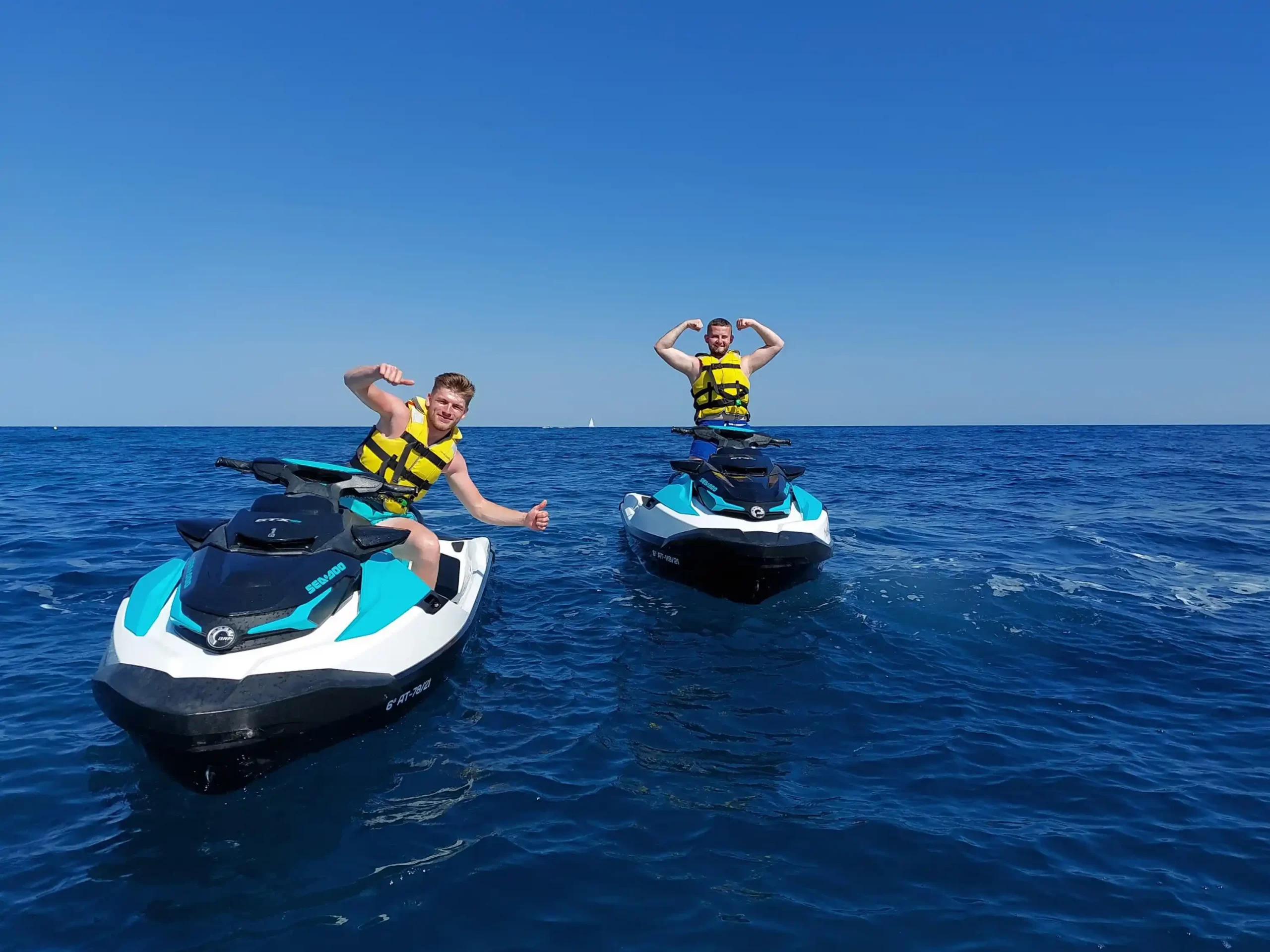 Jetski Rental Vega Baja recorriendo Torrevieja, Cabo Roig y Campoamor
