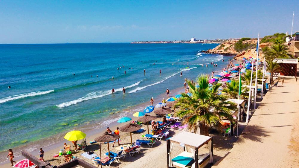 Jetski Rental Campoamor recorriendo la costa de Orihuela Costa cerca de Cabo Roig y Punta Prima